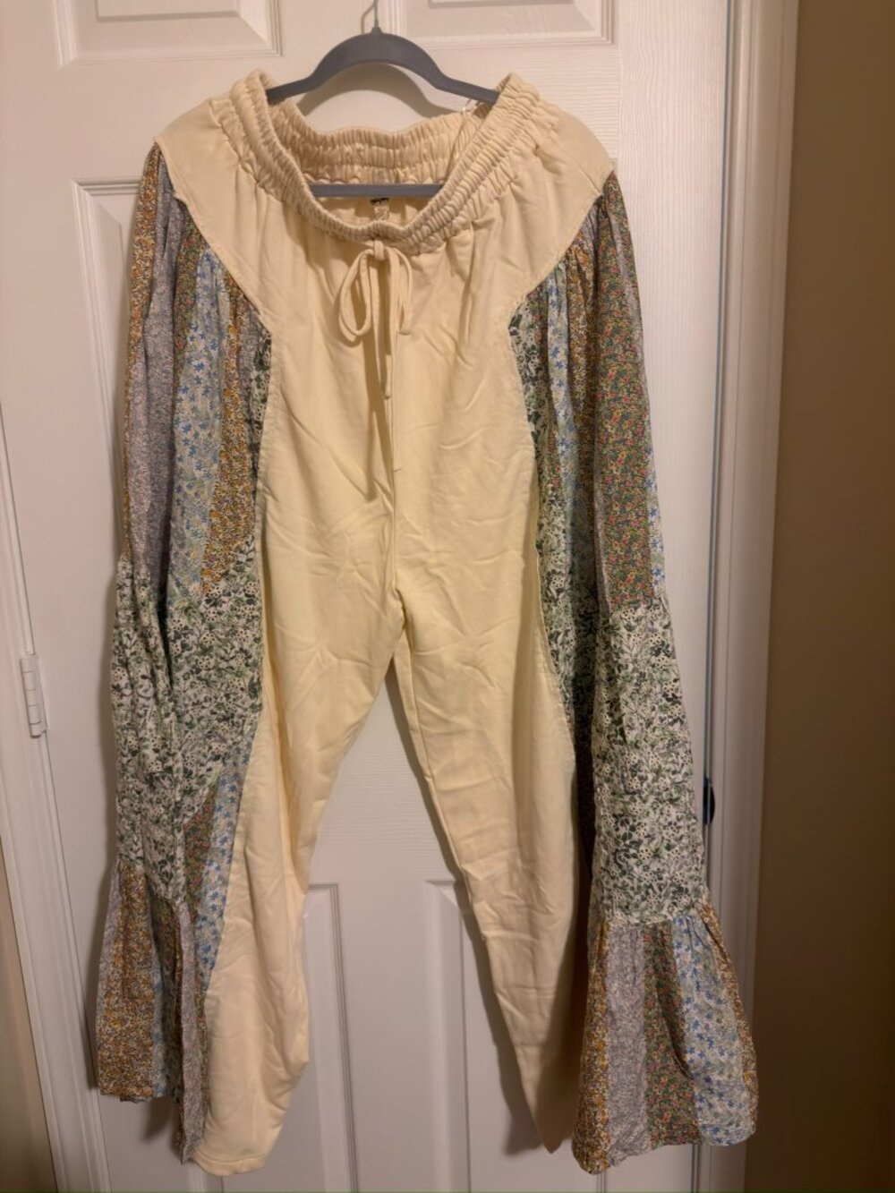 Blue Velvet Cream Floral Panel Pants XL NWT Boho